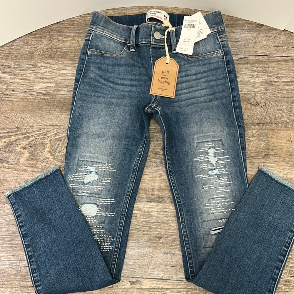 NWT Abercrombie Kids Girls Rhinestone Embellished Pull-On-Jegging Size 9/10